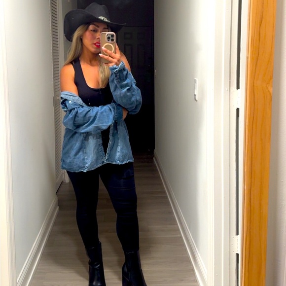 Meet your Posher, 'ash - Picture 1 of 3